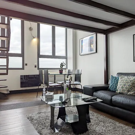 Lofts - Centre Ramblas Apartmanhotel