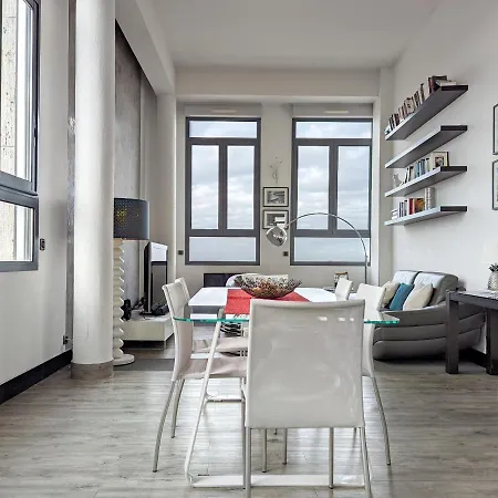 Lofts - Centre Ramblas 4*