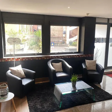 Lofts - Centre Ramblas Apart-hotel